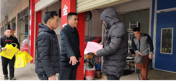 乐动(中国)Ledong·官方网站副总经理袁扣华一行前往文明创建挂点村、 社区