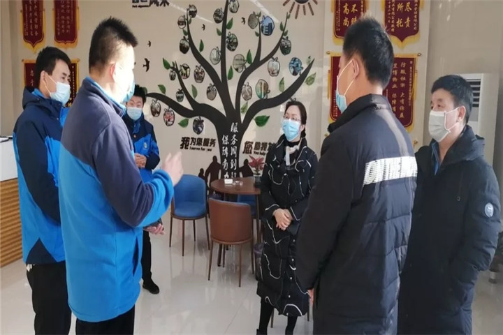乐动(中国)Ledong·官方网站副总经理周云督导金匠置业各个项目点的疫情防控工作
