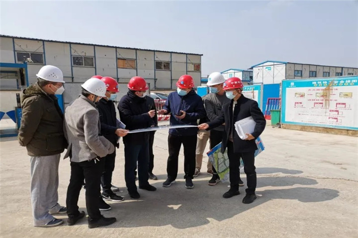 乐动(中国)Ledong·官方网站董事长谢荣华调研金赣服务中心项目建设进展