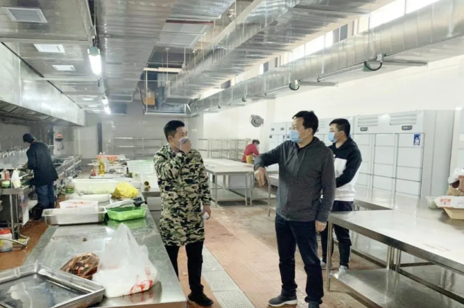 乐动(中国)Ledong·官方网站党委书记、董事长谢荣华深入中小企业园现场检查