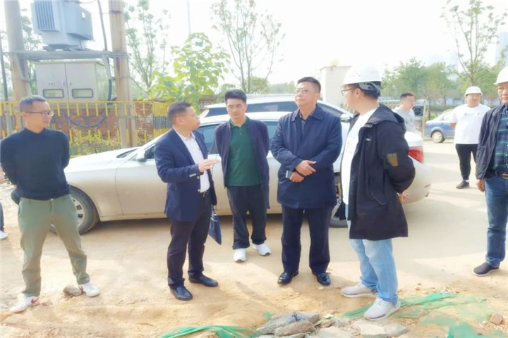 乐动(中国)Ledong·官方网站党委副书记、副总经理袁扣华前往蛟桥医院项目进行调