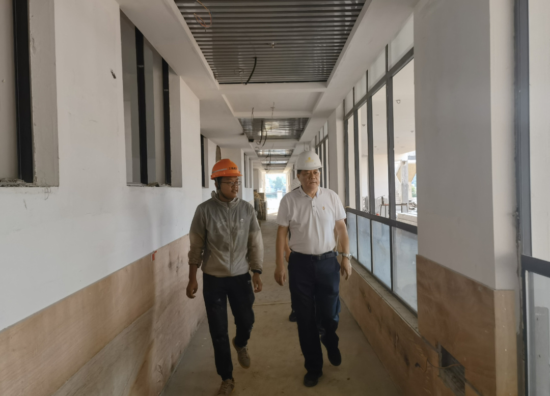 董事长谢荣华现场调度乐动(中国)Ledong·官方网站在建项目安全生产工作