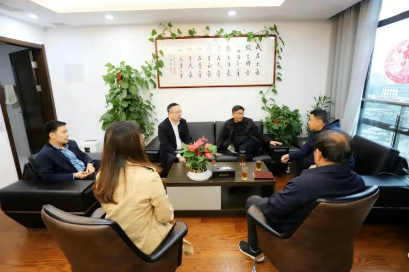 滨江宾馆纪委书记、副总经理胡志刚一行受邀来访乐动(中国)Ledong·官方网站洽谈