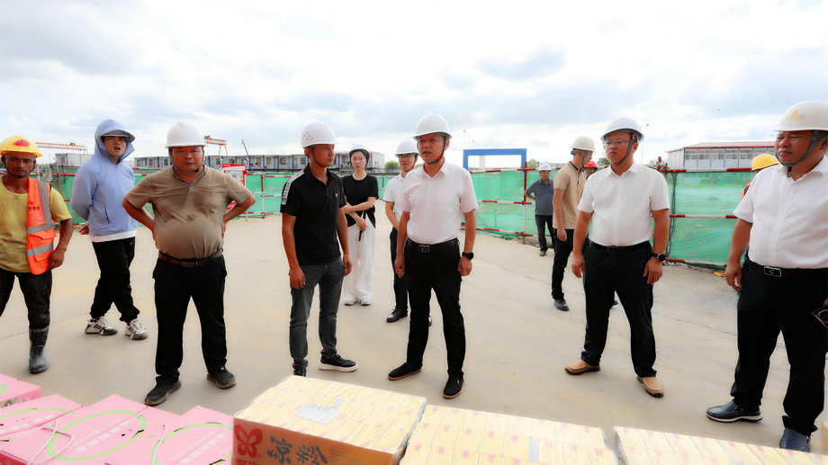 乐动(中国)Ledong·官方网站党委开展“情系一线、致敬坚守者”夏日送清凉慰问活
